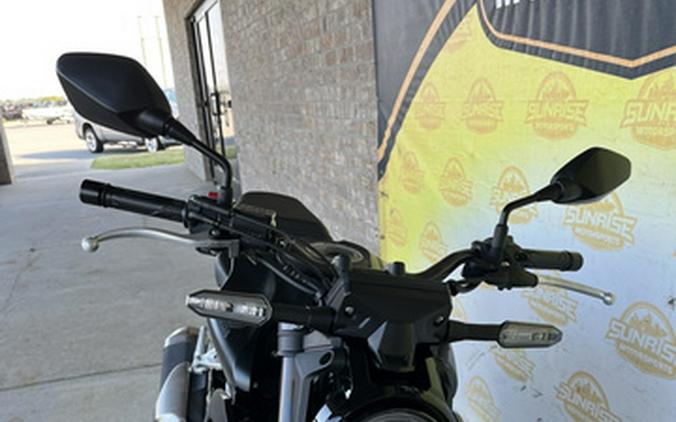 2025 Honda CB300R ABS