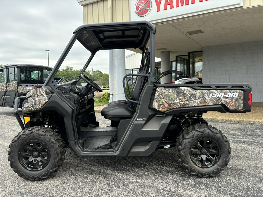 2024 Can-Am™ Defender XT HD7