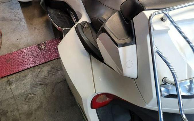 2014 Can-Am® Spyder® RT Limited SE6