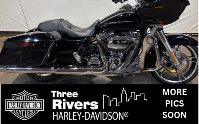 2017 Harley-Davidson Road Glide Special Vivid Black