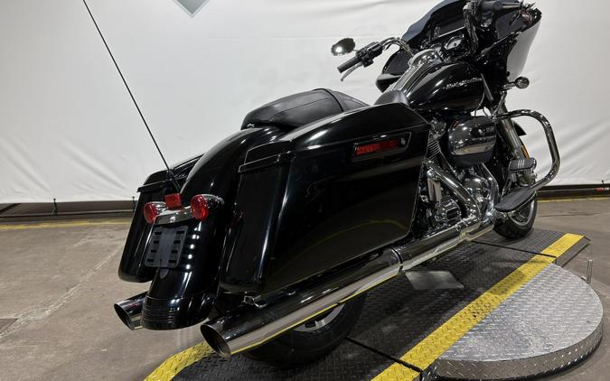 2017 Harley-Davidson Road Glide Special Vivid Black