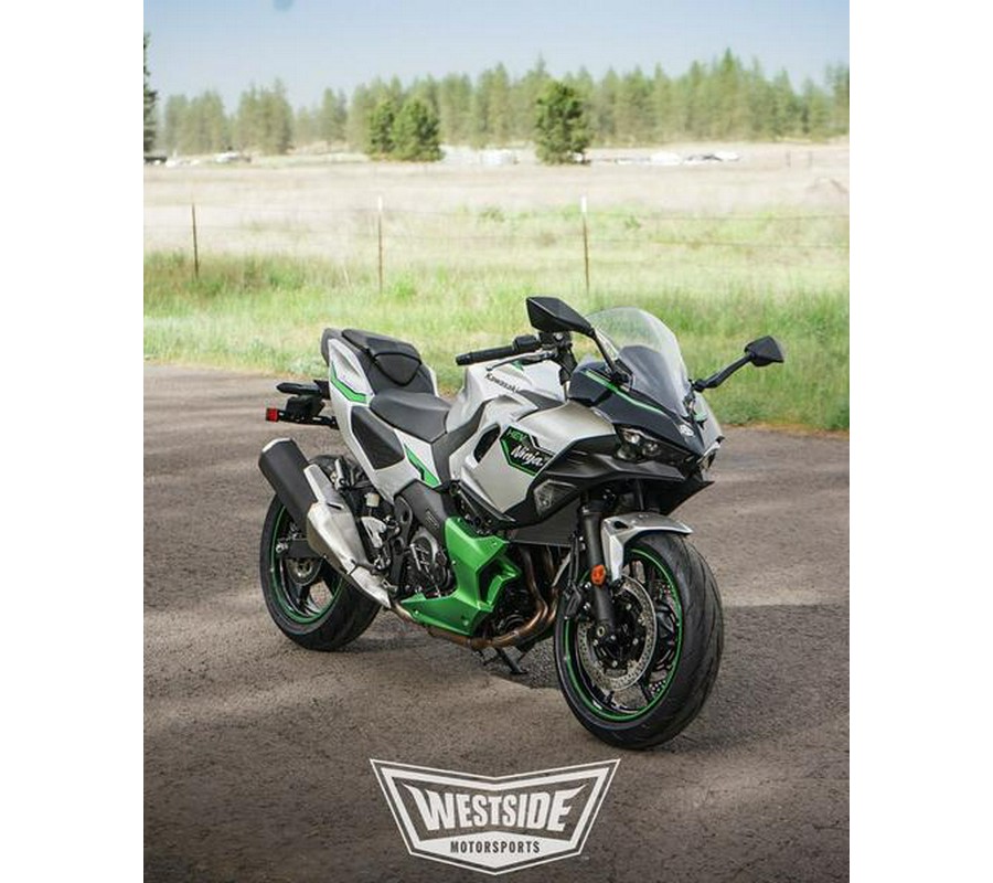 2024 Kawasaki Ninja® 7 Hybrid ABS