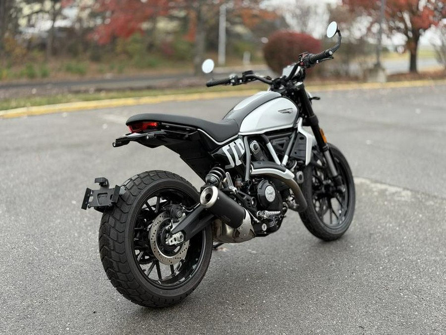 2024 Ducati Scrambler Icon (2G) Black