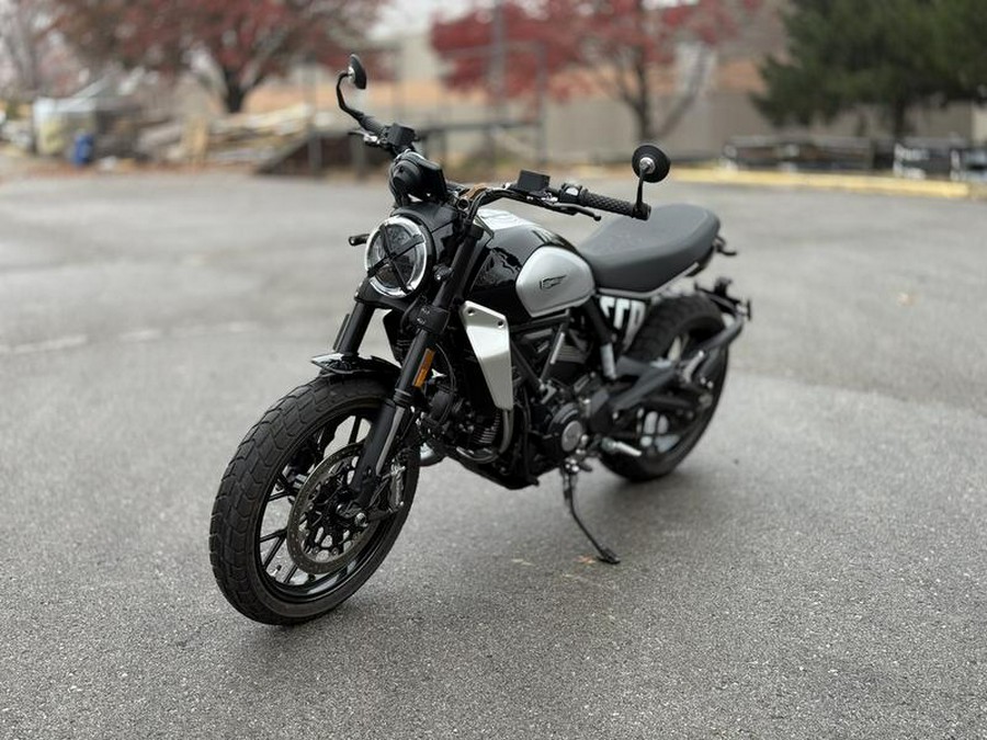 2024 Ducati Scrambler Icon (2G) Black