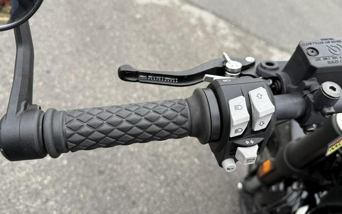 2024 Ducati Scrambler Icon (2G) Black