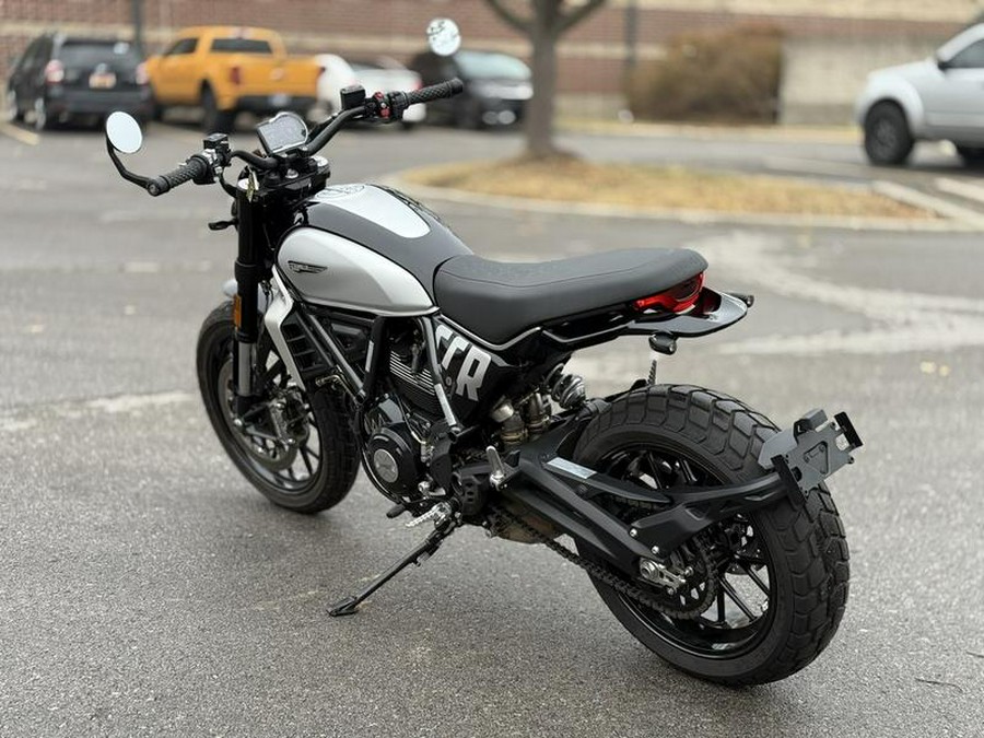 2024 Ducati Scrambler Icon (2G) Black