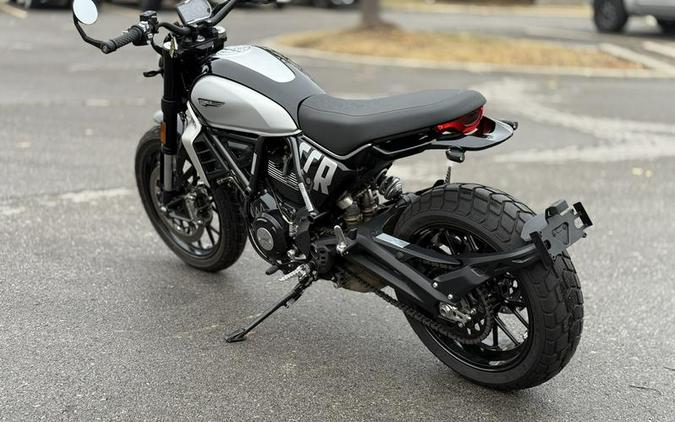 2024 Ducati Scrambler Icon (2G) Black