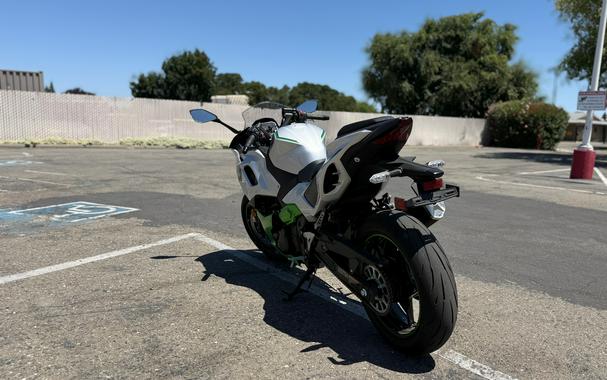 2024 Kawasaki NINJA 7 HYBRID