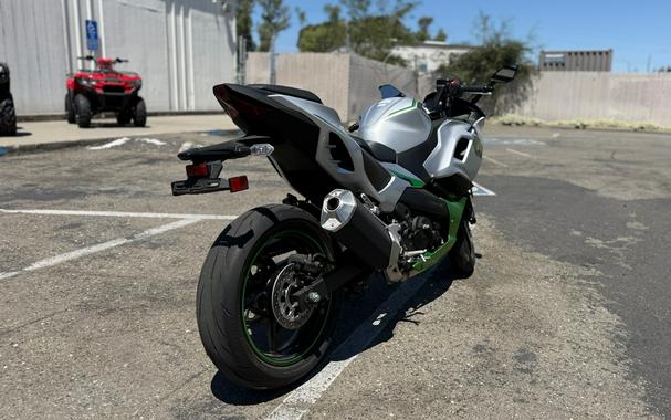 2024 Kawasaki NINJA 7 HYBRID