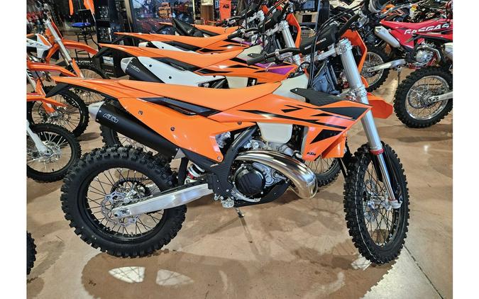 FIRST LOOK! KTM INTRODUCES 2024 KTM 300XC-W HARD-ENDURO MODEL