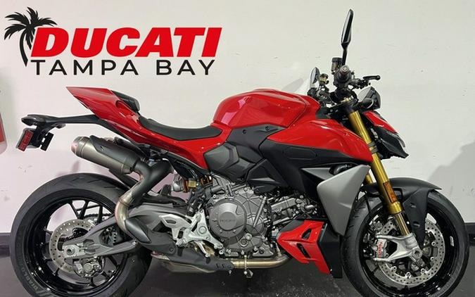 2025 Ducati Streetfighter V2 Ducati Red