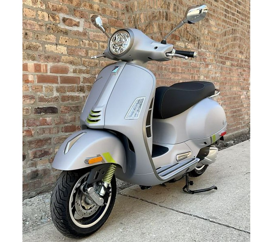 2023 Vespa GTS 300 Super Tech