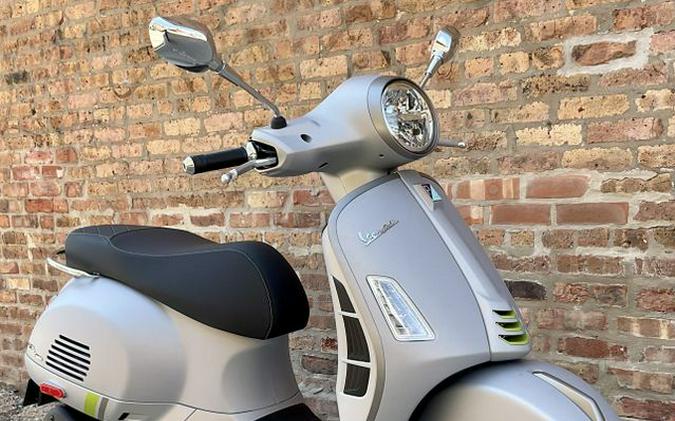 2023 Vespa GTS 300 Super Tech