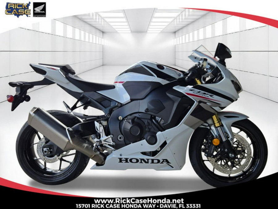 2026 Honda CBR1000RR Base