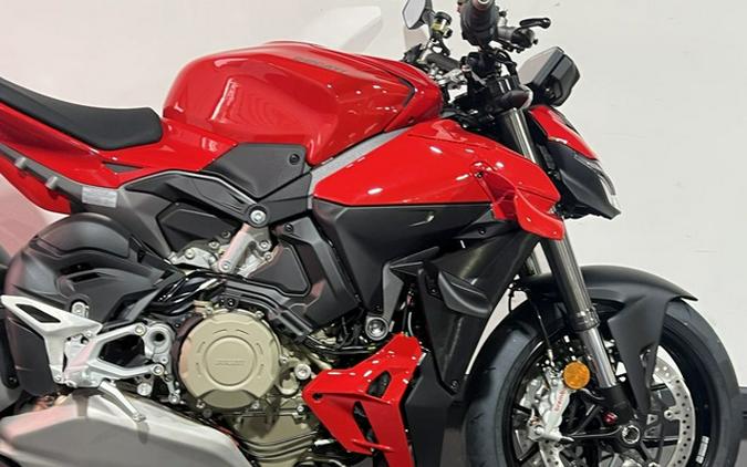 2025 Ducati Streetfighter V4 Ducati Red