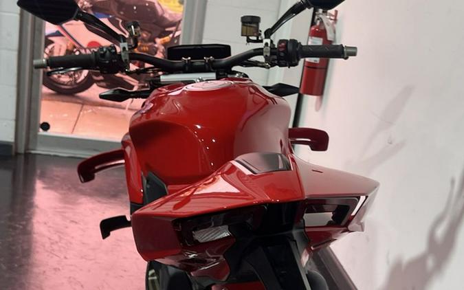 2025 Ducati Streetfighter V4 Ducati Red