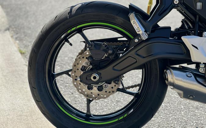 2025 Kawasaki Ninja® 650 KRT Edition ABS
