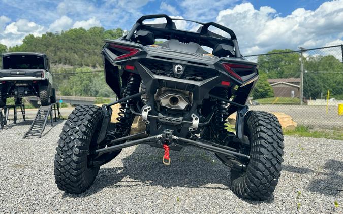 2026 Can-Am Maverick R X RC
