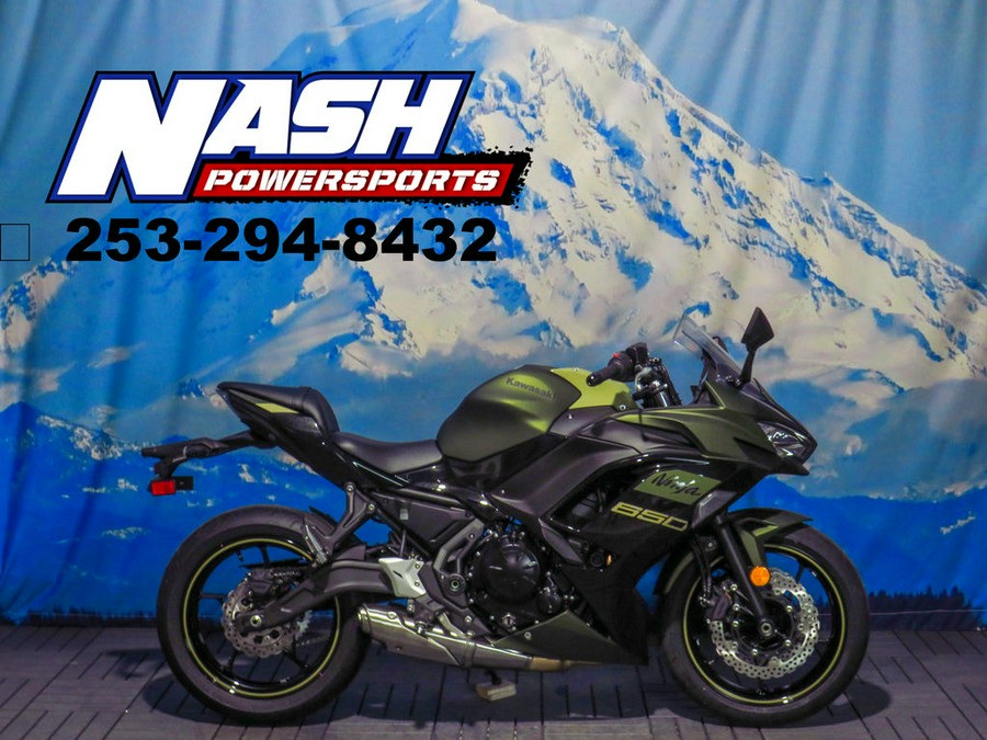 2024 Kawasaki Ninja® 650 Metallic Covert Green/Metallic Spark Black for