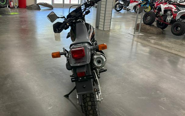 2025 DR650S - Suzuki