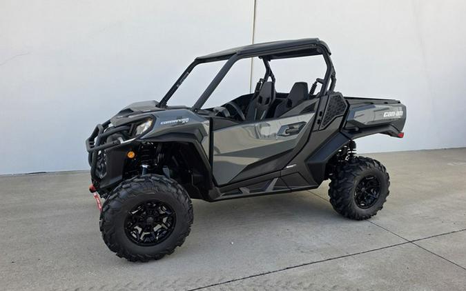 2027 Can-Am Commander XT 700