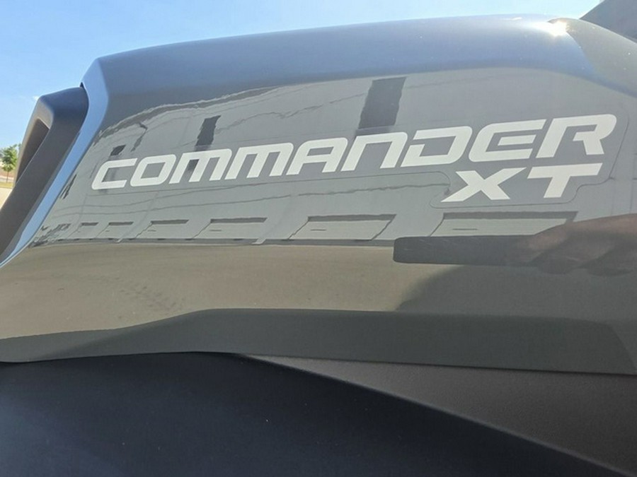 2027 Can-Am Commander XT 700
