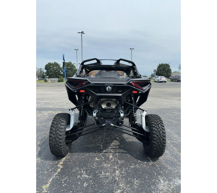 2024 Can-Am™ Maverick R X