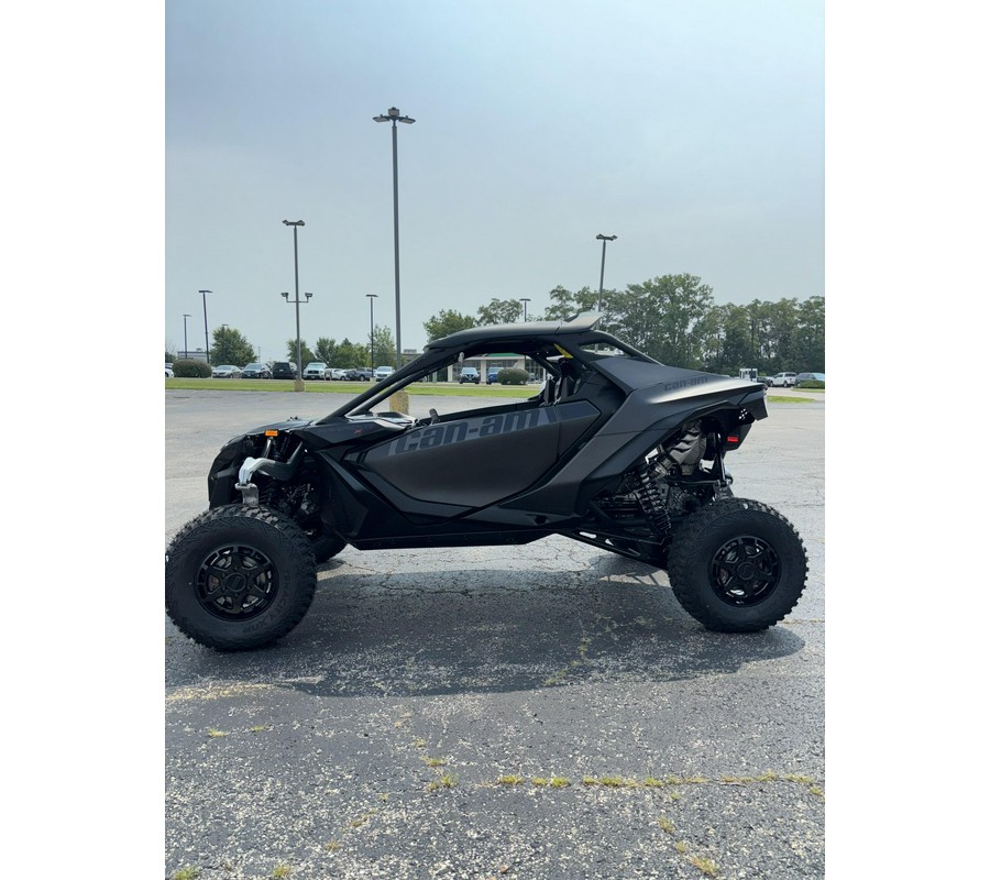 2024 Can-Am™ Maverick R X