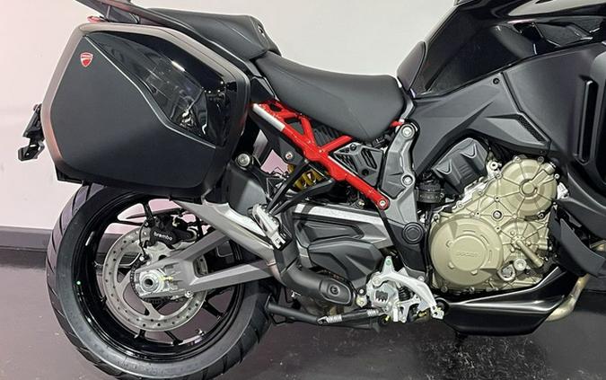 2025 Ducati Multistrada V4 S Travel & Radar Thrilling Black