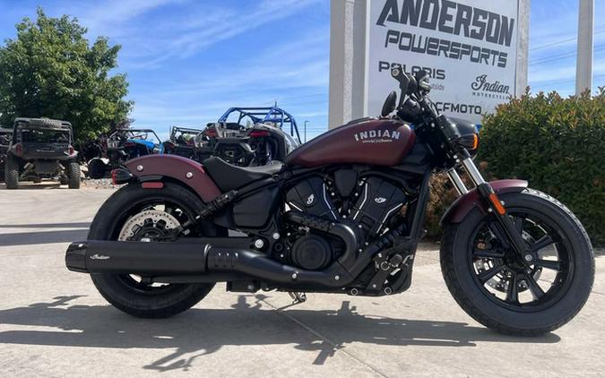 2026 Indian Scout Bobber Maroon Metallic Smoke