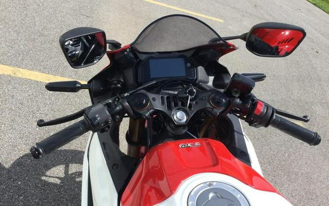 2026 Yamaha YZF-R3 70th Anniversary Edition