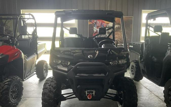 2025 Can-Am® Defender XT HD9 Black