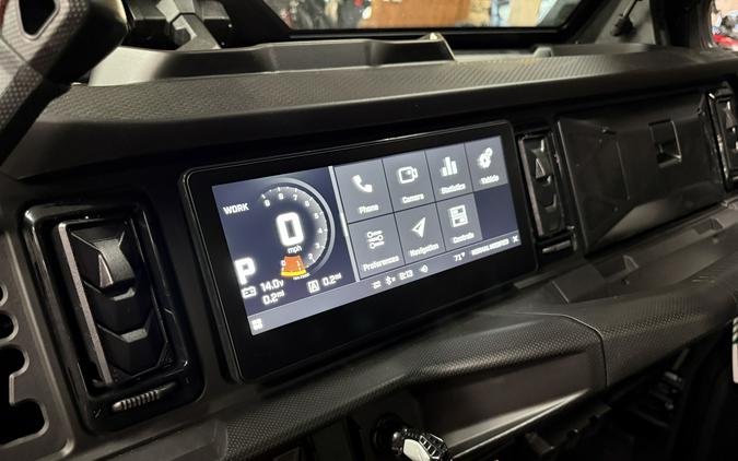 2026 Can-Am Defender Limited HD11