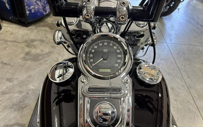 2014 Harley-Davidson® FLD - Dyna® Switchback™