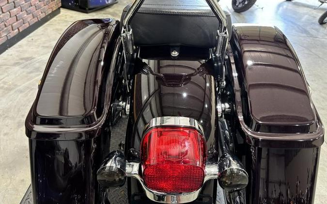 2014 Harley-Davidson® FLD - Dyna® Switchback™