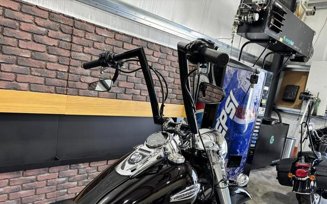2014 Harley-Davidson® FLD - Dyna® Switchback™