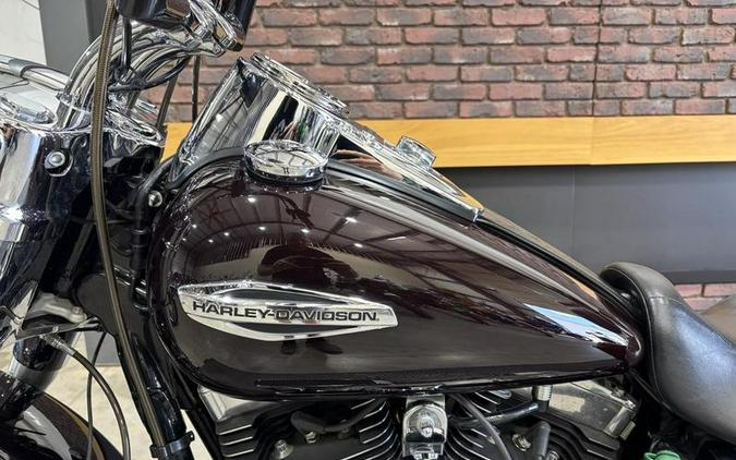 2014 Harley-Davidson® FLD - Dyna® Switchback™