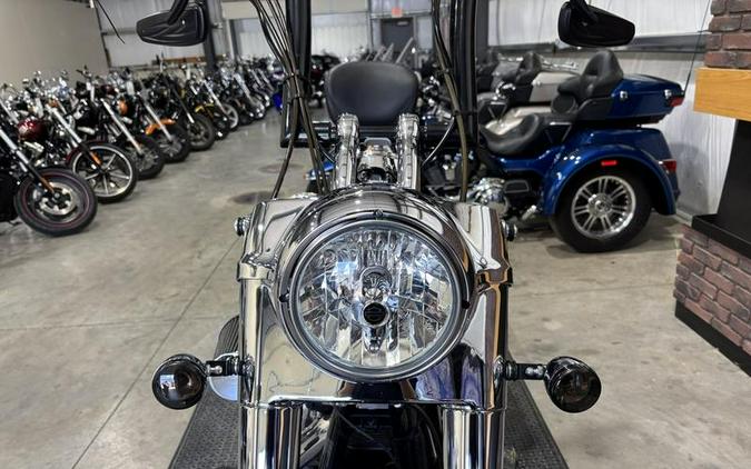 2014 Harley-Davidson® FLD - Dyna® Switchback™