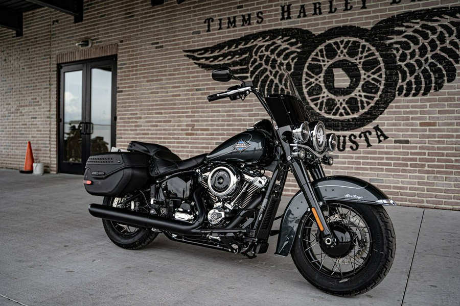2026 Harley-Davidson® FLHC - Heritage Classic