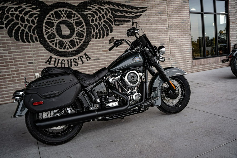 2026 Harley-Davidson® FLHC - Heritage Classic