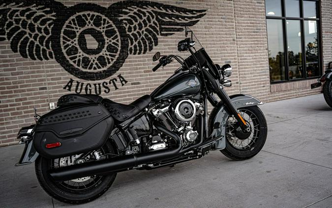 2026 Harley-Davidson® FLHC - Heritage Classic