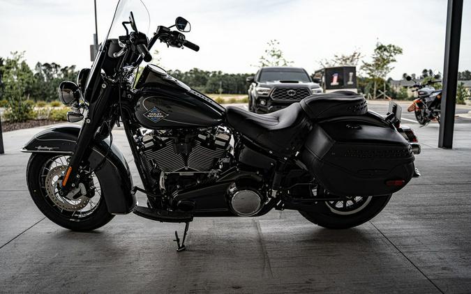 2026 Harley-Davidson® FLHC - Heritage Classic