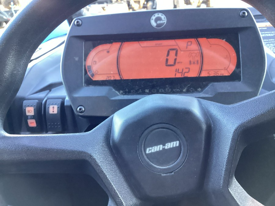 2023 Can-Am Commander XT 700