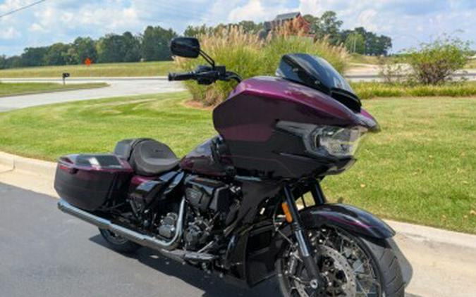 2025 Harley-Davidson® CVO™ Road Glide® Poison Berry