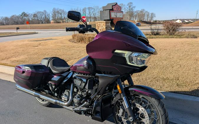 2025 Harley-Davidson® CVO™ Road Glide® Poison Berry