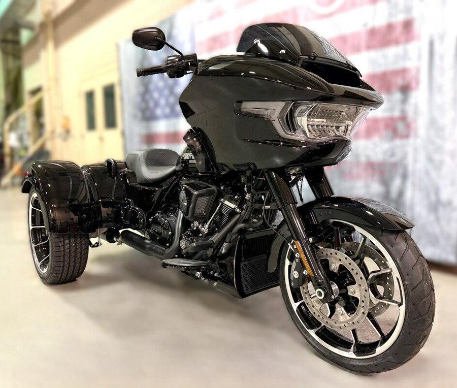 2026 FLTRT Road Glide 3