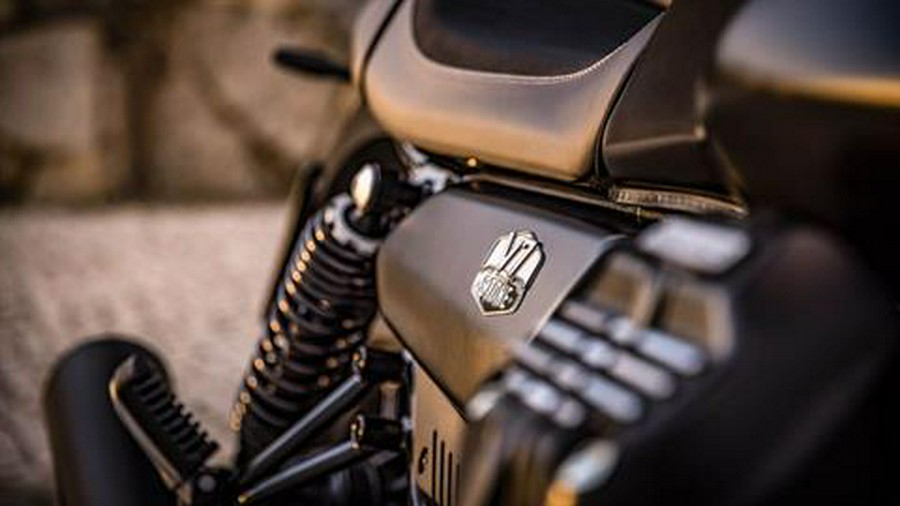 2021 Moto Guzzi V7 Stone E5