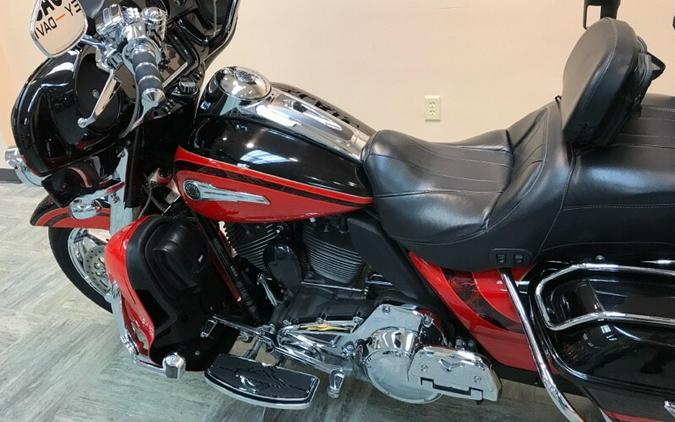 2016 Harley-Davidson CVO Limited Carbon Dust/Electric Red Pearl FLHTKSE