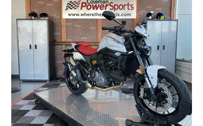 2024 Ducati Monster Plus