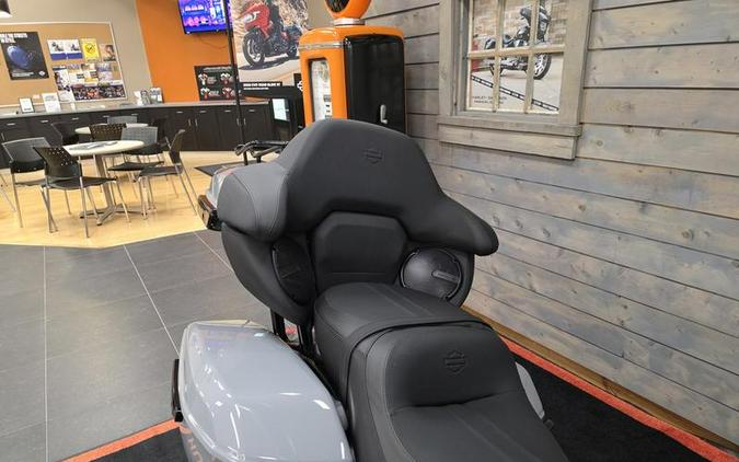 2026 Harley-Davidson® FLHXL - Street Glide® Limited